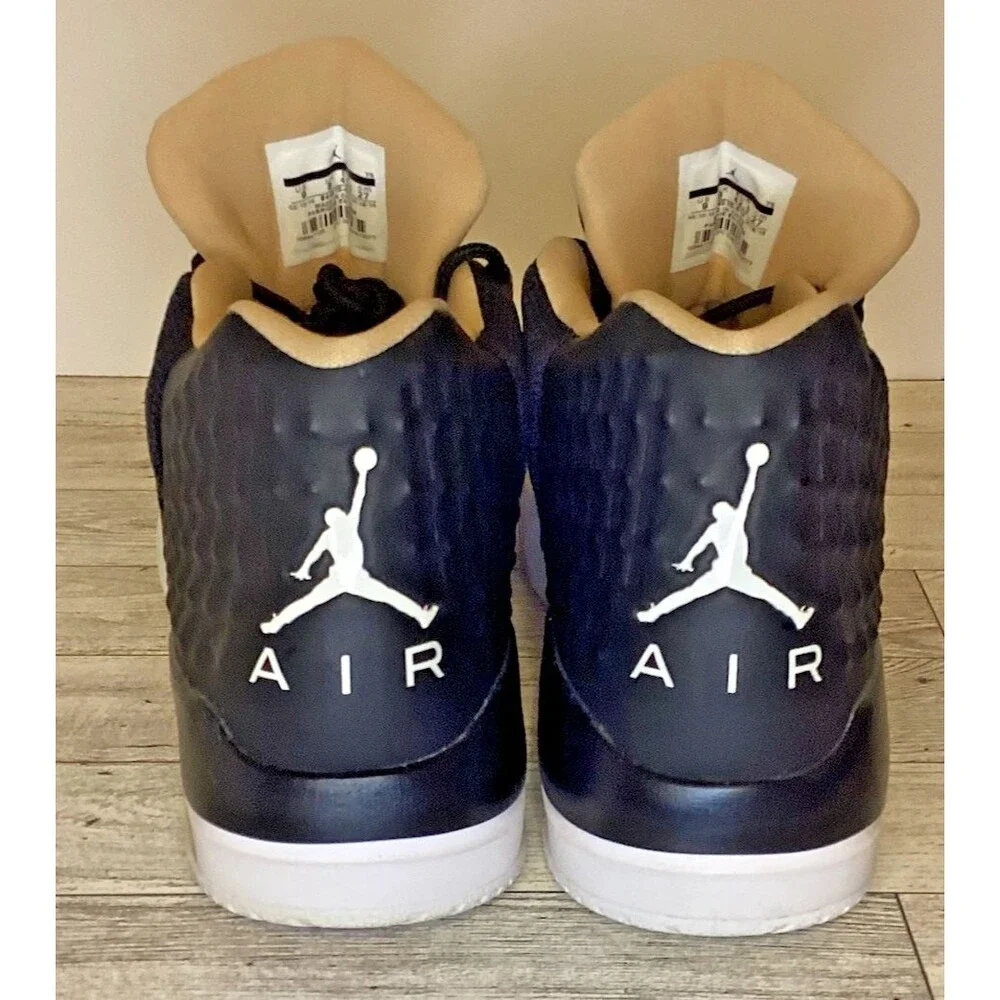 Nike Air Jordan Academy Basketball Shoes 844515-012 Men’s Size 9 Black EUC